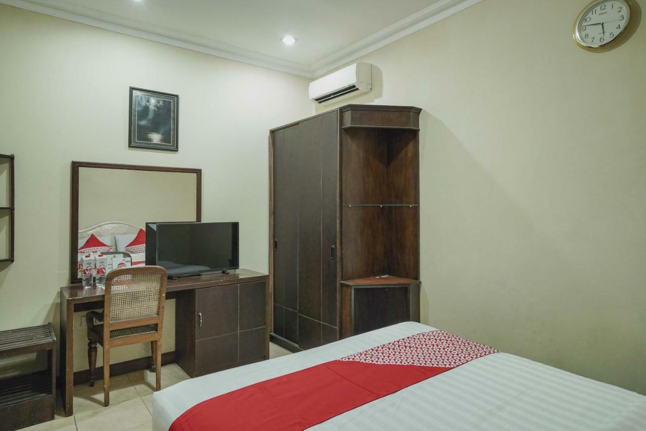 Oyo 804 Ndalem Maharani Guest House Yogyakarta Exteriör bild